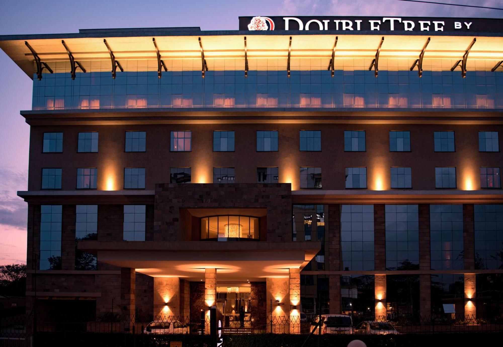 Doubletree By Hilton Nairobi Hotel Exterior foto